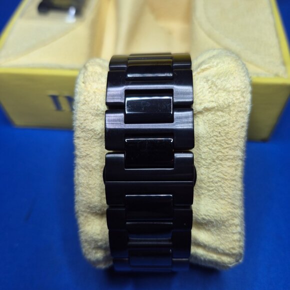 Invicta Chronograph Watch - Picture 4 of 6